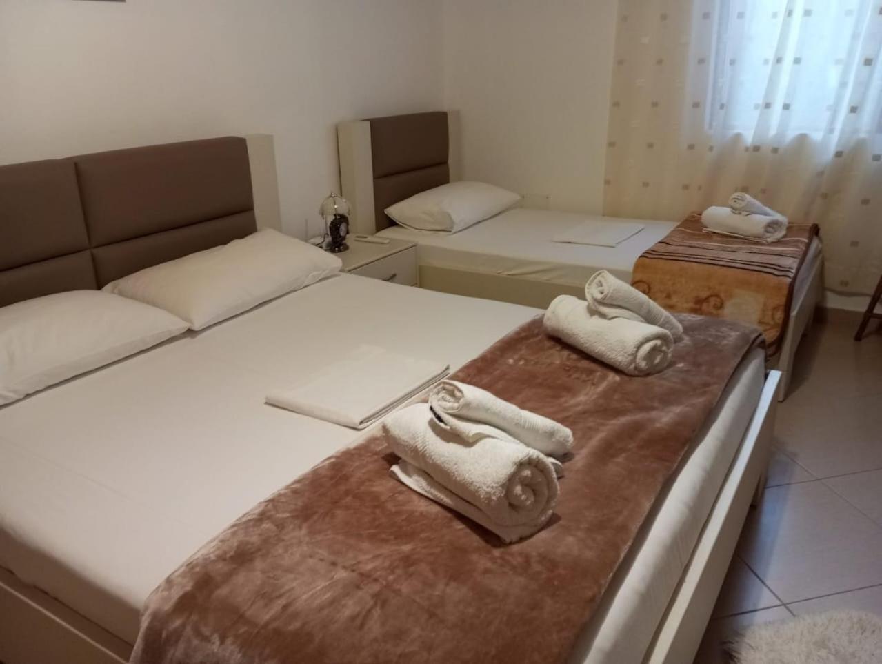 Dhimitri'S Guest House Берат Екстериор снимка